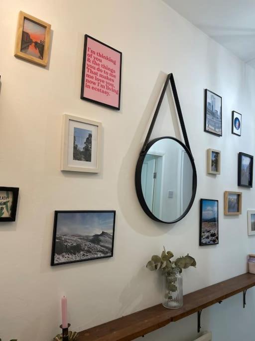 Holiday home Hoole House- Bright And Modern 2 Bedroom House, Close To Train Station And The Centre
