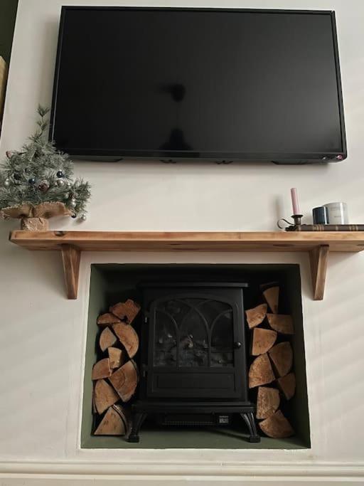 Holiday home Hoole House- Bright And Modern 2 Bedroom House, Close To Train Station And The Centre