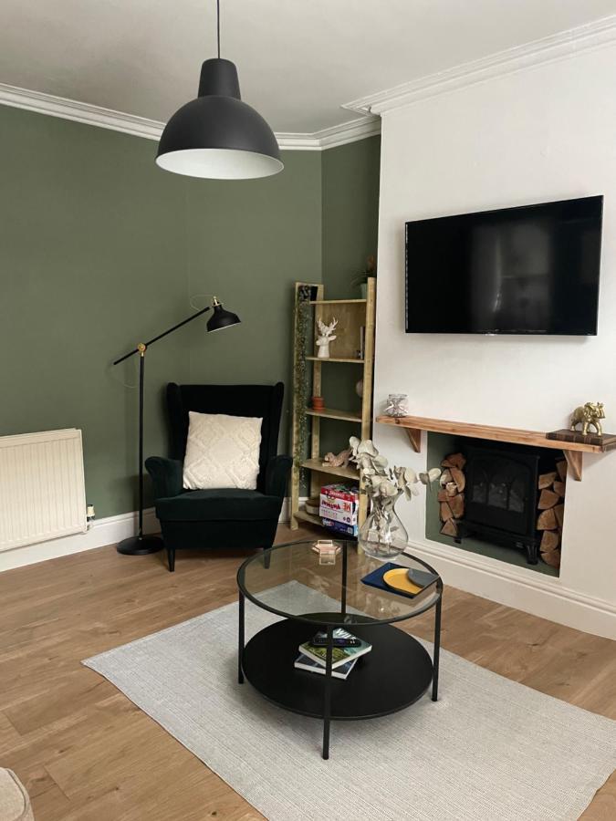Holiday home Hoole House- Bright And Modern 2 Bedroom House, Close To Train Station And The Centre Chester